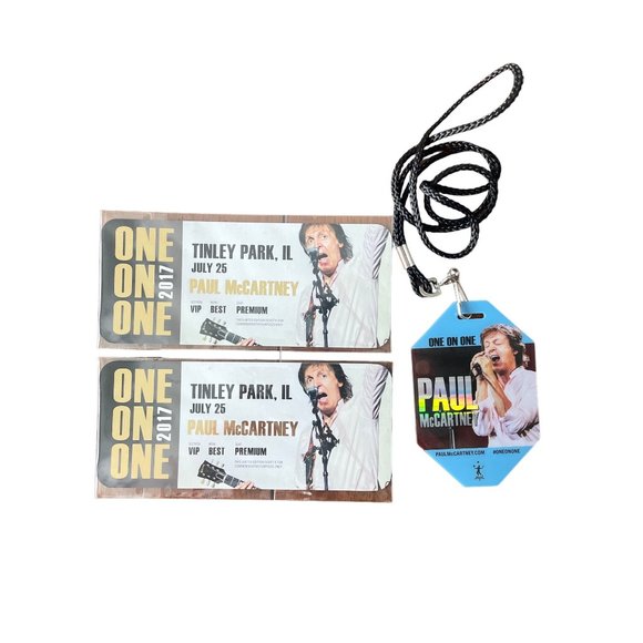 2017 Paul McCartney One on One Tour tickets and badge - Picture 1 of 5